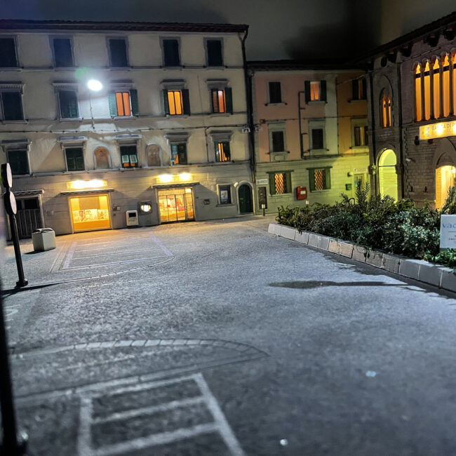 Side view night diorama Santa Croce sull'Arno