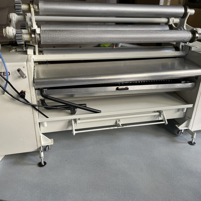 Miniature roller coater